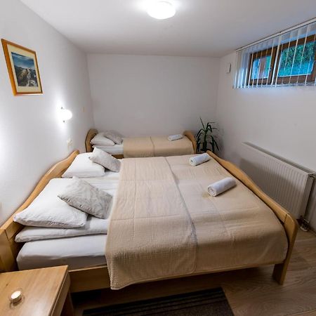 Zimzeleni Apartments Zreče Kültér fotó