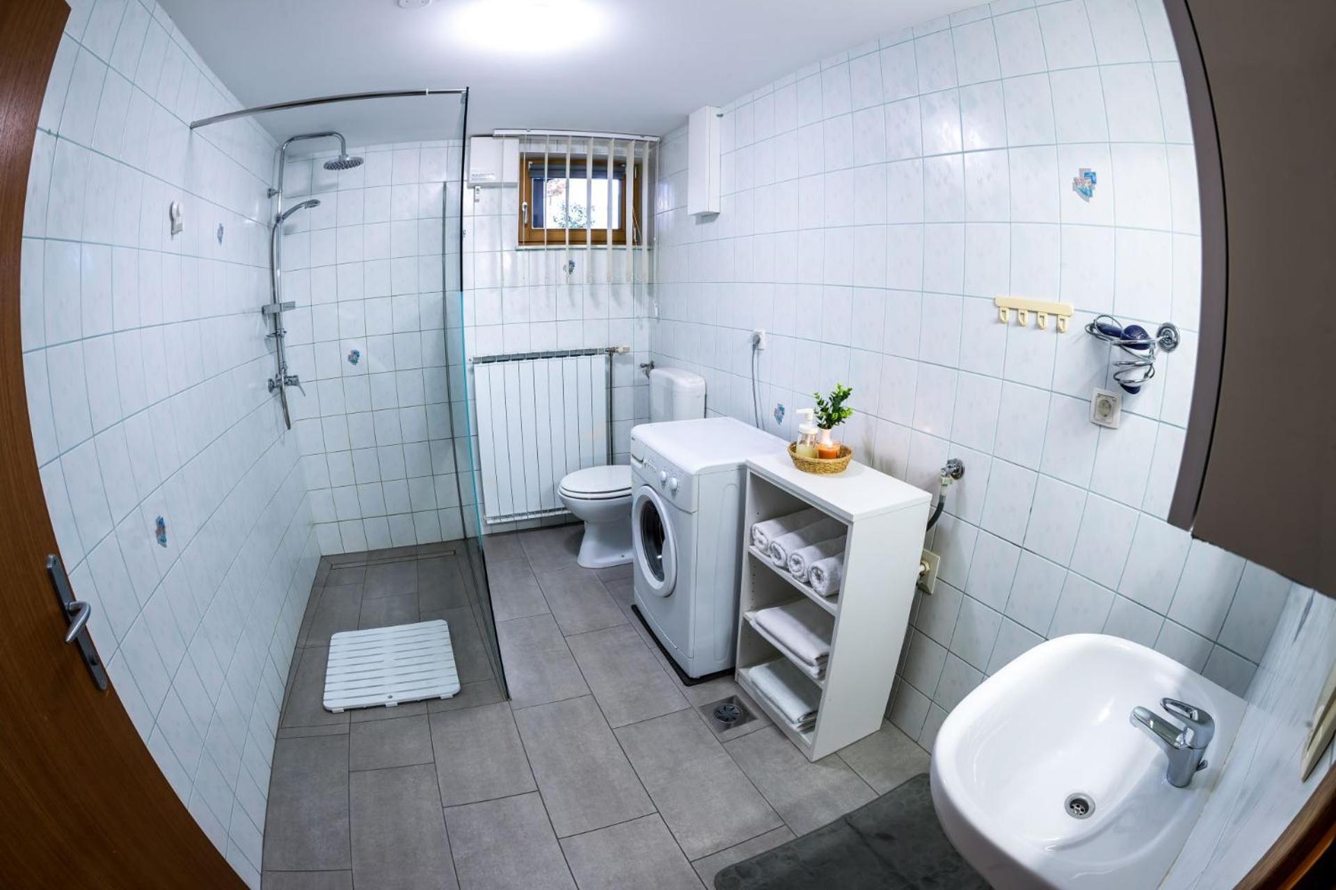 Zimzeleni Apartments Zreče Kültér fotó