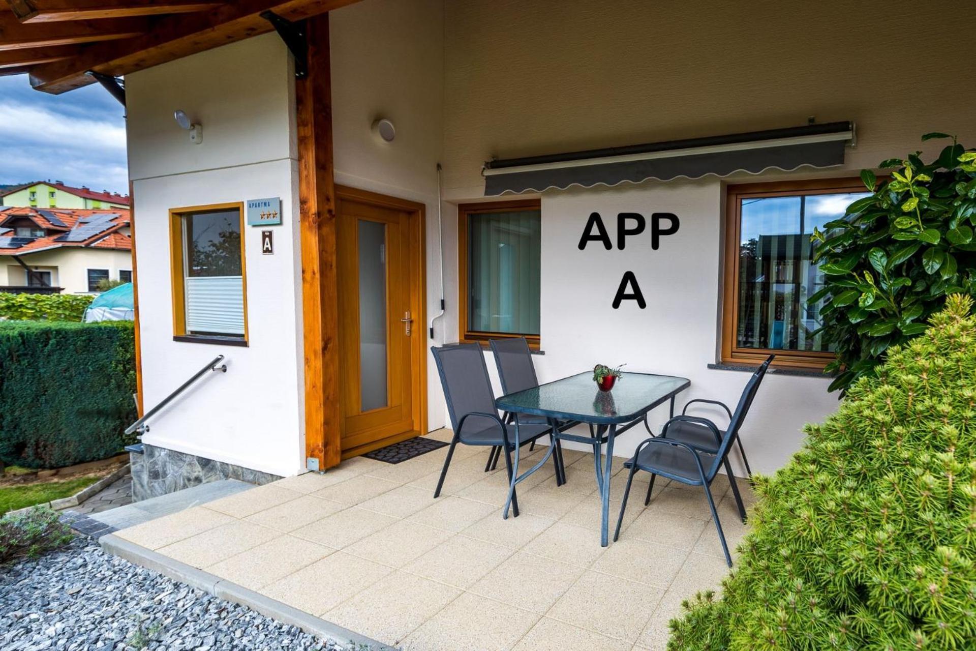 Zimzeleni Apartments Zreče Kültér fotó