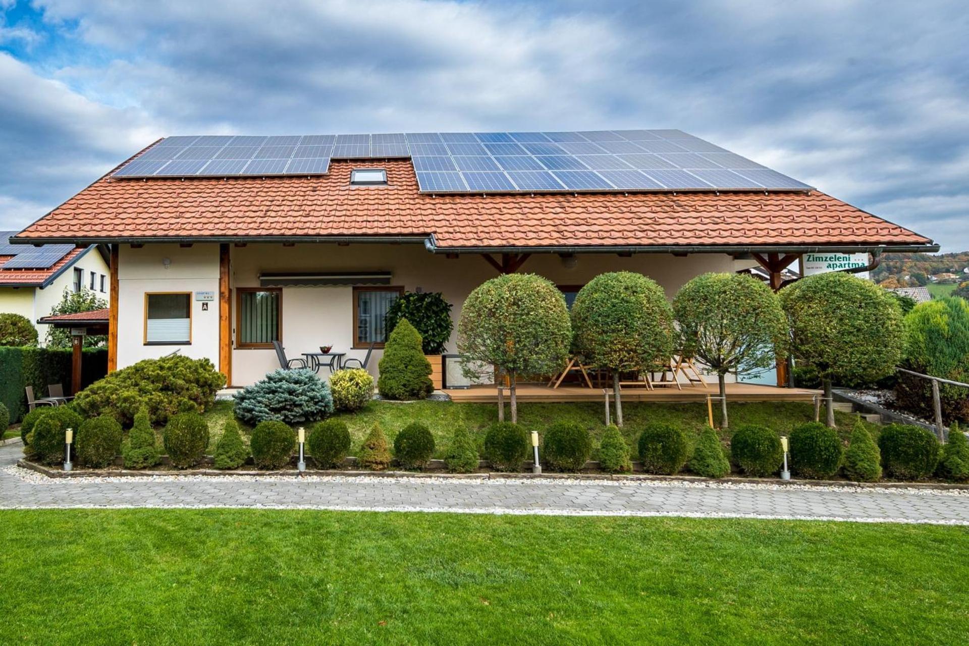 Zimzeleni Apartments Zreče Kültér fotó